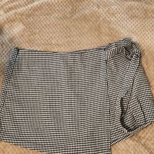 SHEIN Monochrome Houndstooth Skort